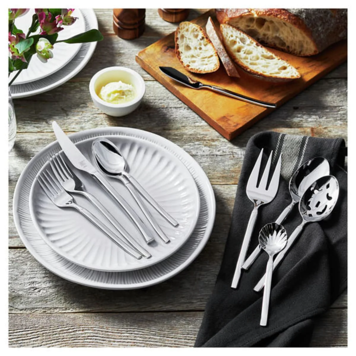 45pc Opus Flatware - Image 4